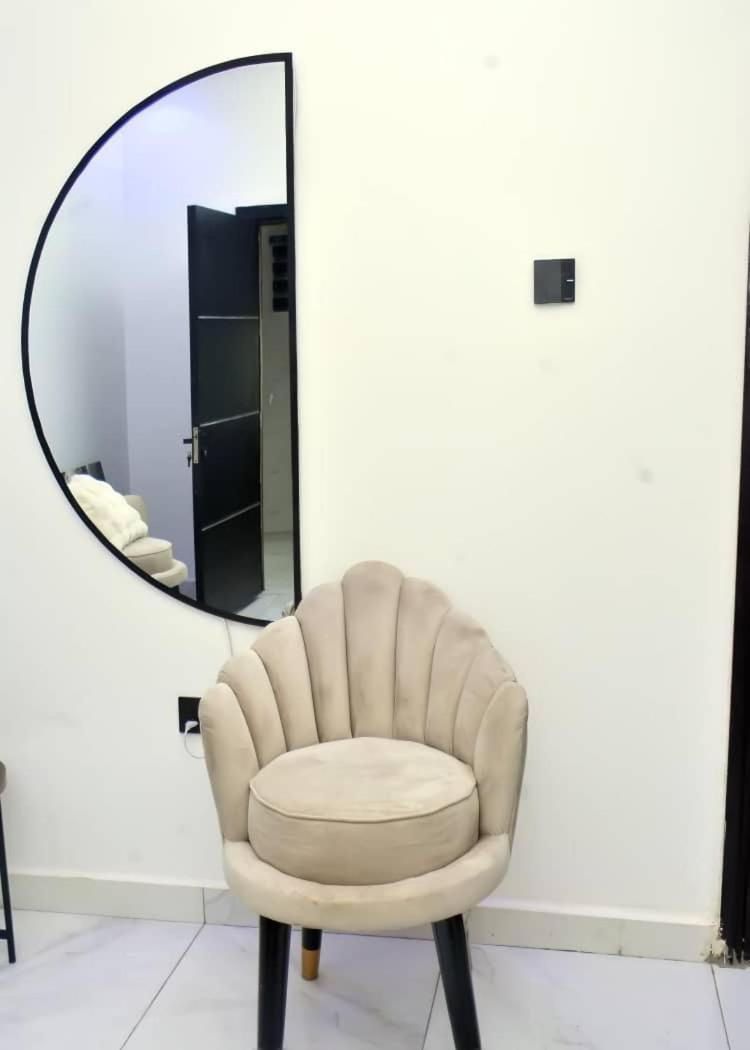 Danzee Apartments And Suites Benin City Extérieur photo