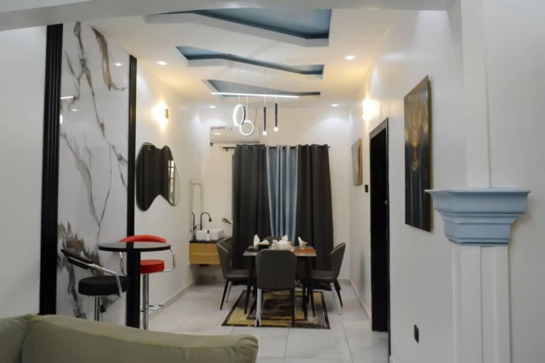 Danzee Apartments And Suites Benin City Extérieur photo