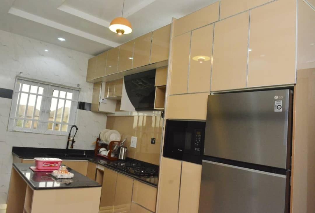 Danzee Apartments And Suites Benin City Extérieur photo
